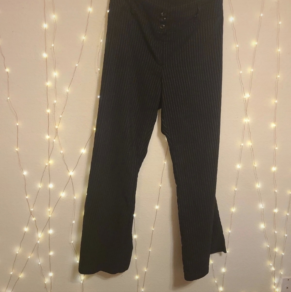 Dots size 20 black editor pants